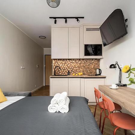 77 Wiktoryn Studio Apartment Warsaw Exterior photo
