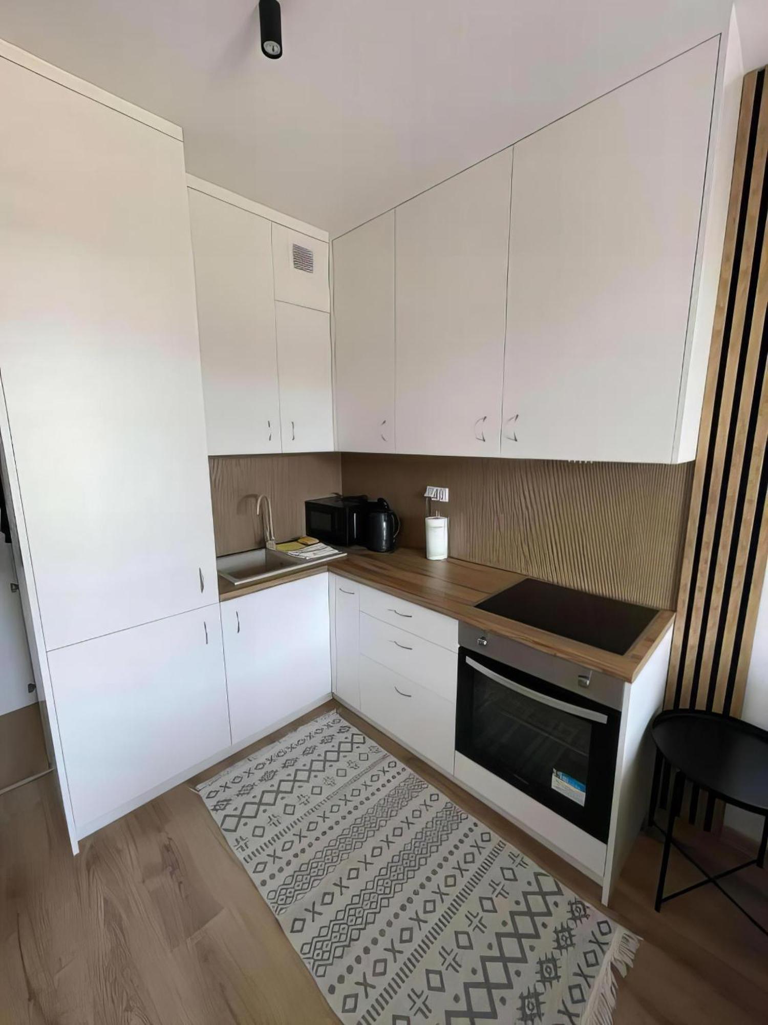 77 Wiktoryn Studio Apartment Warsaw Exterior photo