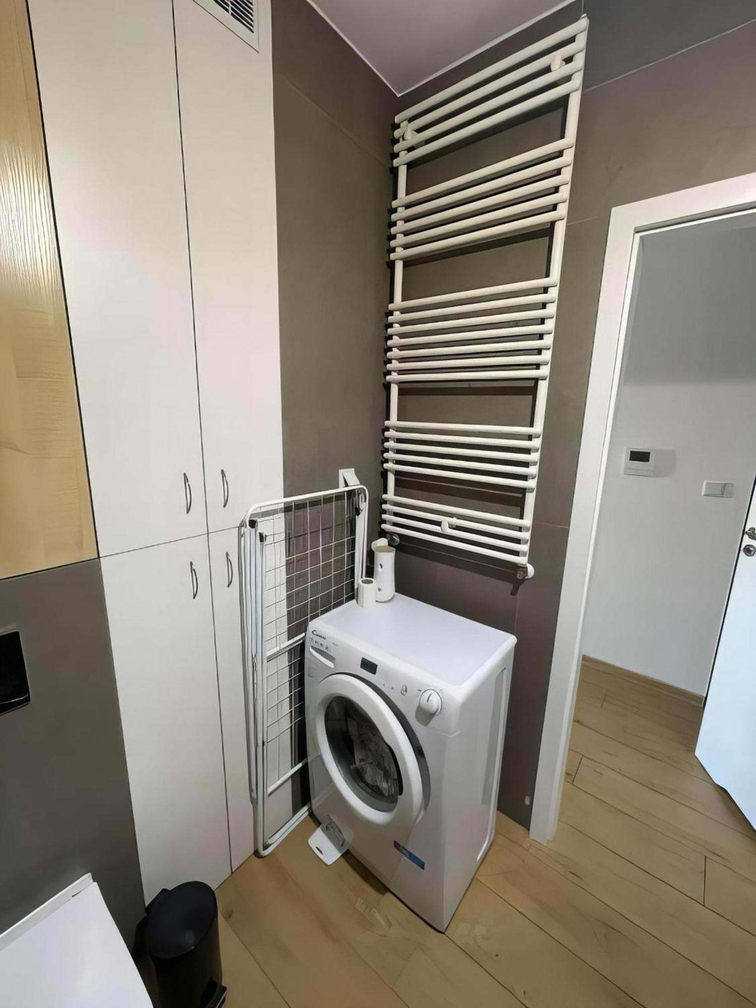 77 Wiktoryn Studio Apartment Warsaw Exterior photo